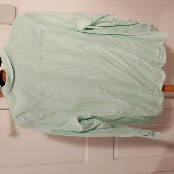 Gap button down in green - Picture 2 of 3